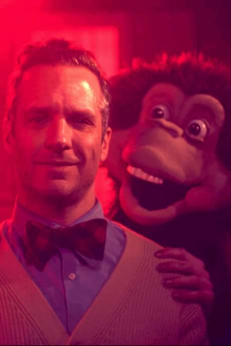 After a mysterious assault of memory loss, a beloved children’s TV presenter fights to piece together his fragmented recollections. He soon learns that his once‑cheerful puppet co‑hosts are hiding sinister motives. As reality unravels, the line between performance and nightmare begins to fade.